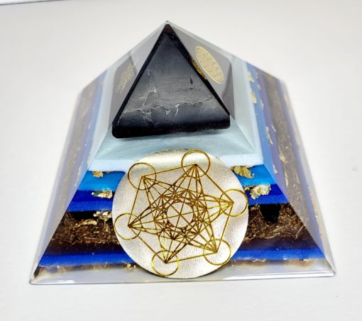 Pyramide Orgonite de protection avec comme pierre principale : la Shungite.  Bronze et Cube de Métatron. – Image 5