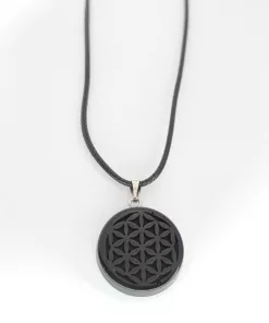 Pendentif fleur de vie fond noir