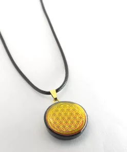 Pendentif artisanal fleur de vie fond coloré